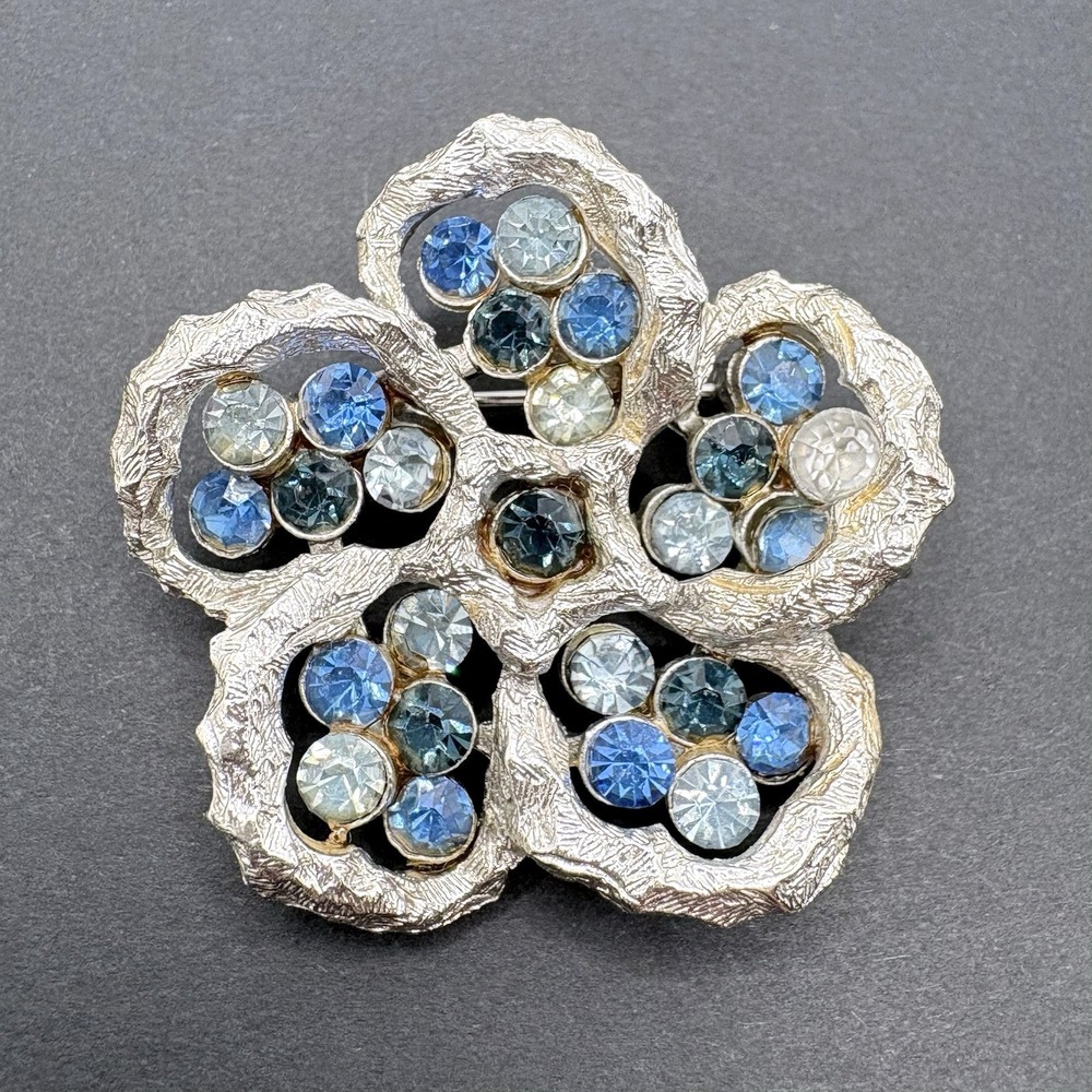 Vintage Coro Floral Flower Brooch Blue Rhinestones Textured Silver‎ Tone